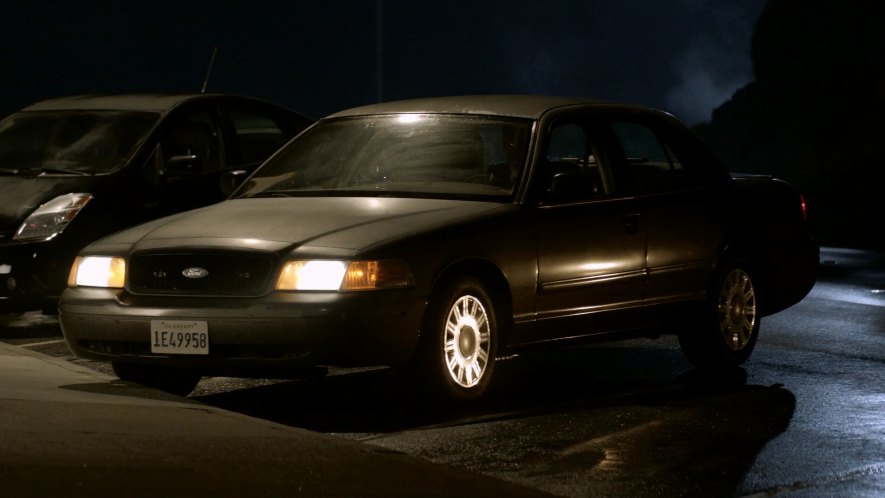 2001 Ford Crown Victoria