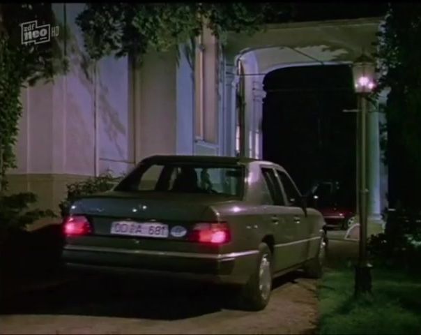 1990 Mercedes-Benz [W124]