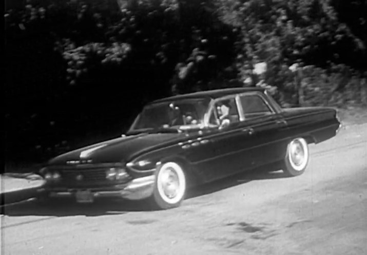 1961 Buick LeSabre 4-door Sedan [4469]