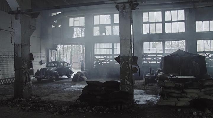 1937 Plymouth De Luxe Touring Sedan [P-4]