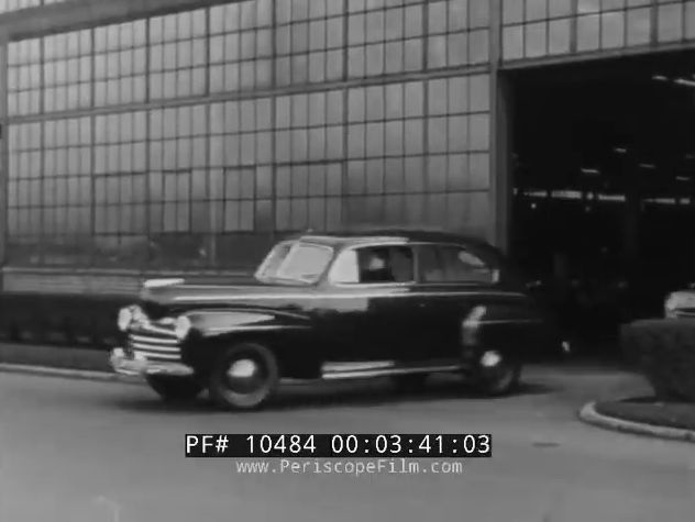 1946 Ford Super De Luxe Tudor Sedan [69A-70B]