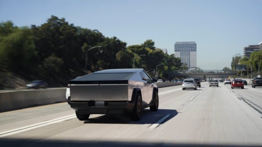 2024 Tesla Cybertruck