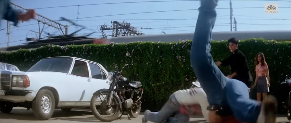 1984 Hindustan Contessa as Mercedes-Benz W123