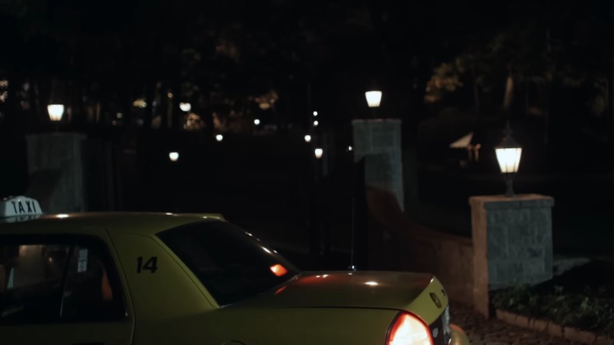 2002 Ford Crown Victoria Commercial Taxi Package LWB [P70]