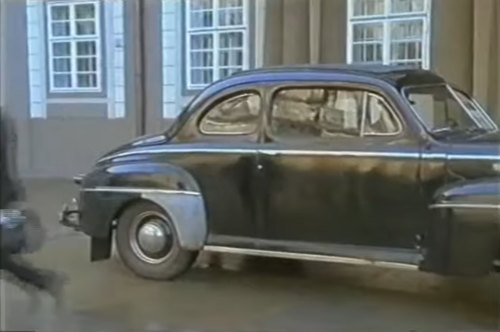 1947 Ford Super De Luxe Sedan Coupe [79A-72]