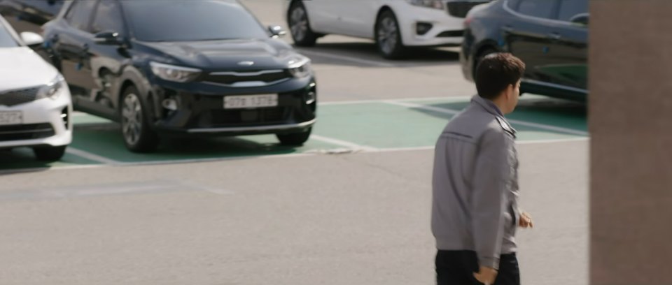 2017 Kia Stonic [YB]