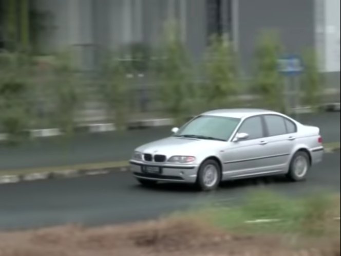 2002 BMW 3 [E46]