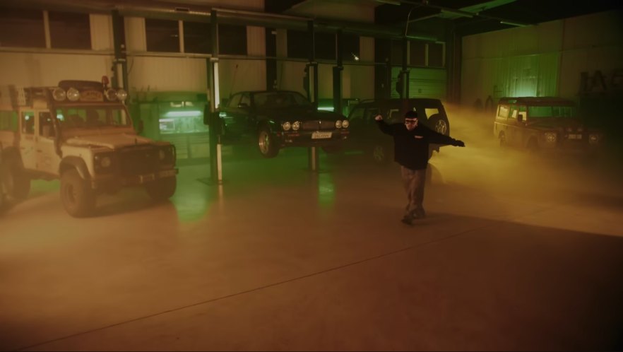 1995 Jaguar XJR [X300]