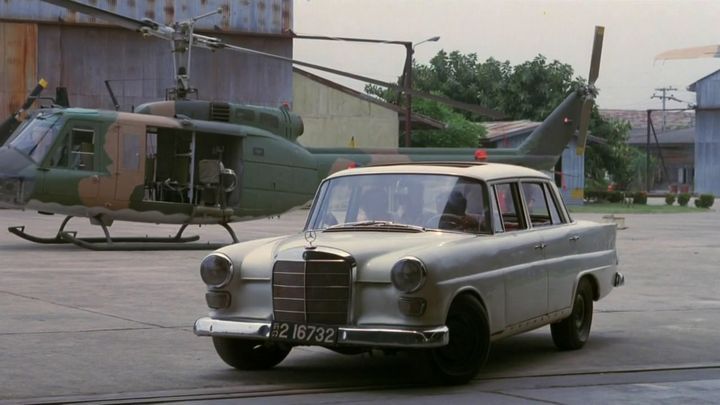 1966 Mercedes-Benz 200 [W110]