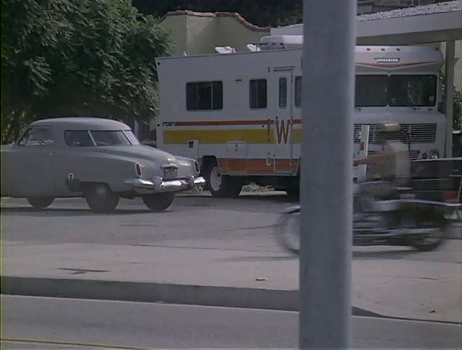 1950 Studebaker Commander De Luxe Starlight Coupe