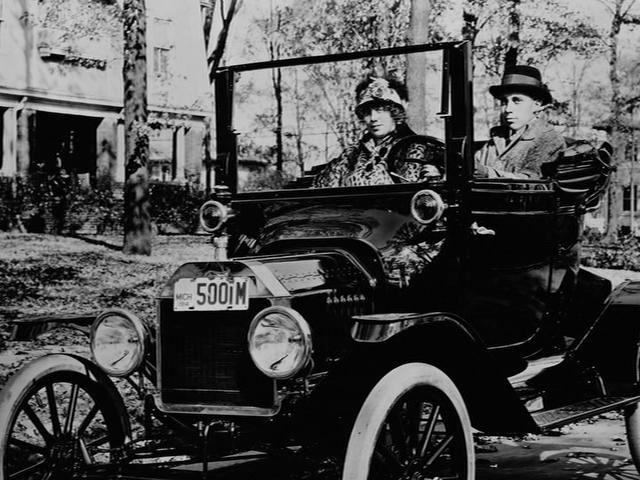 1915 Ford Model T Convertible Coupé