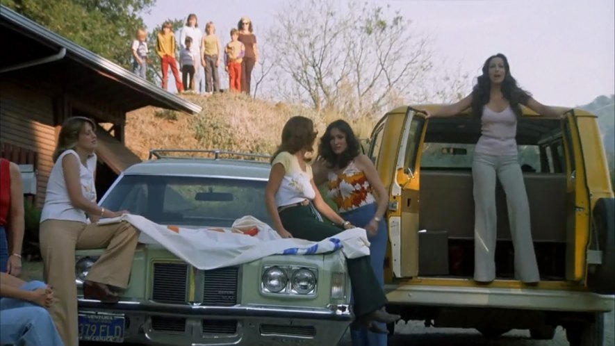 1972 Pontiac Safari Wagon