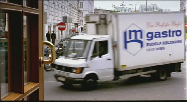 1989 Mercedes-Benz [T1]