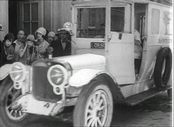 1923 Winton Six Ambulance Crane & Breed