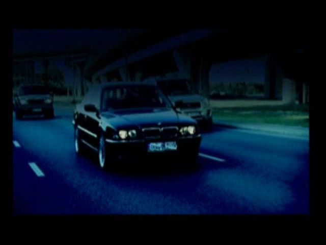 BMW 740i [E38]
