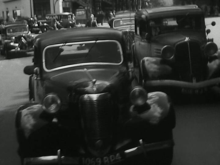 1935 Renault Vivaquatre Conduite Intérieure Taxi [Type KZ23]