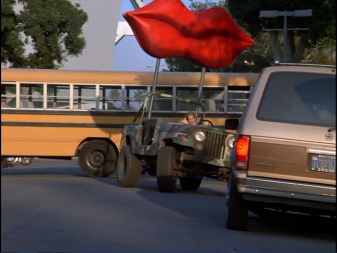 1984 Plymouth Voyager LE [AS]