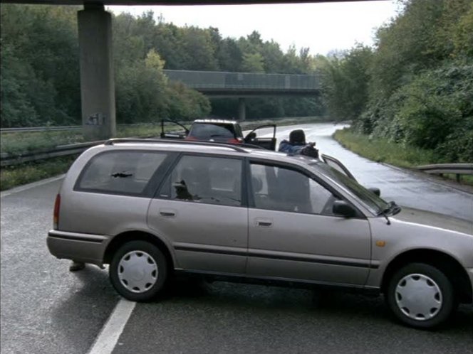 1991 Nissan Primera Traveller [W10]