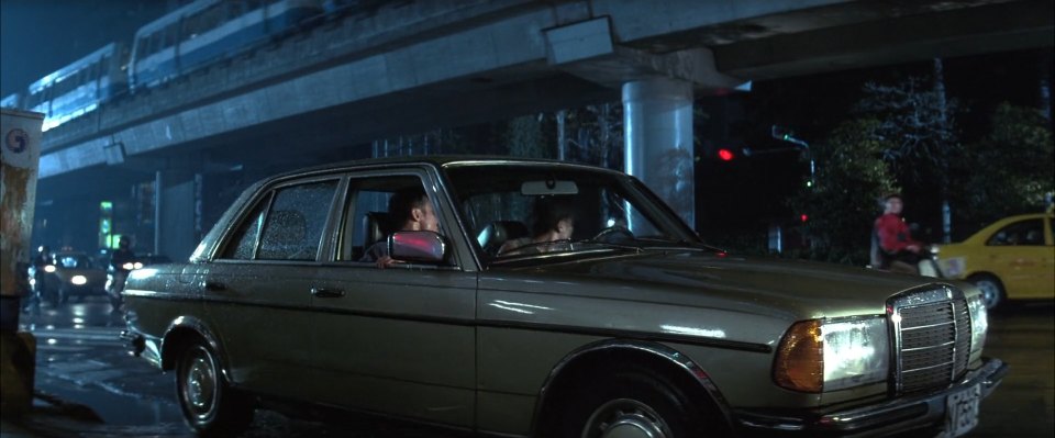 1983 Mercedes-Benz 200 [W123]
