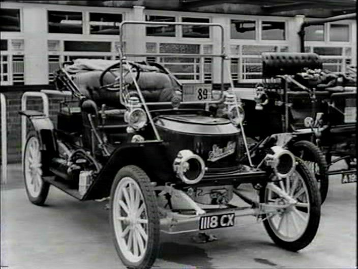1910 Stanley Model 62 2-Passenger Runabout