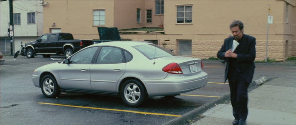 2004 Ford Taurus [D186]