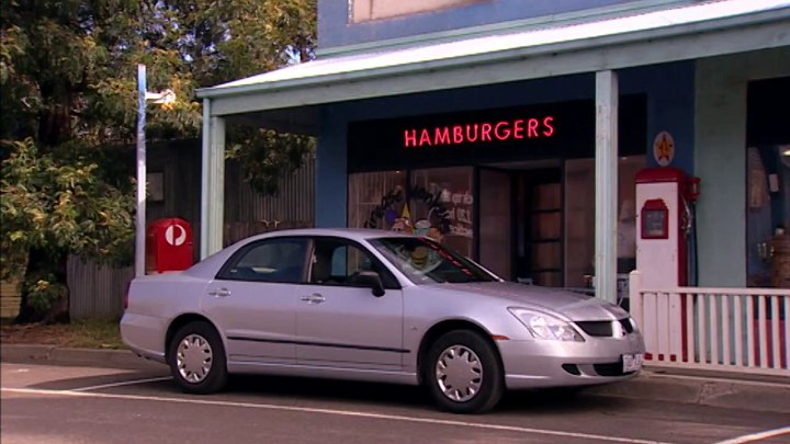 2004 Mitsubishi Magna ES [TW]