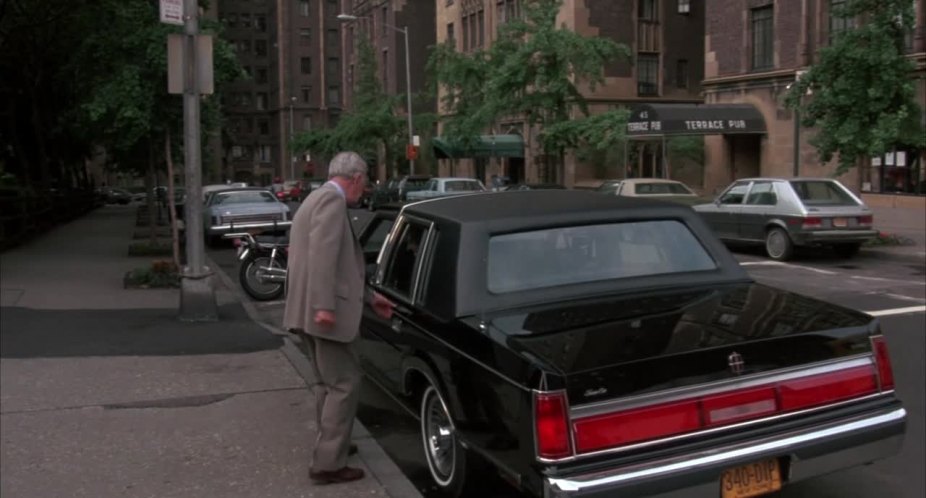 1985 Lincoln Town Car [54D]