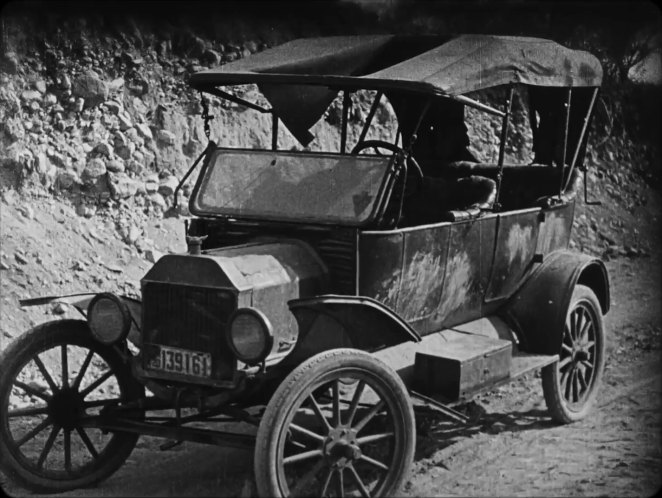 1913 Ford Model T Touring