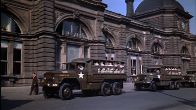 International Harvester M-54 [G744]