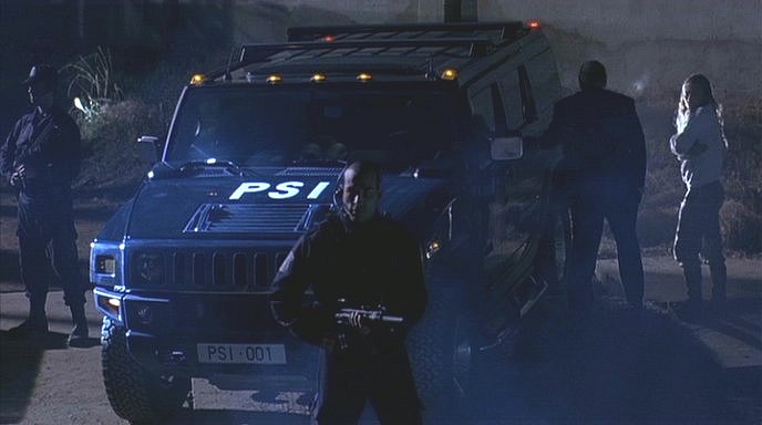 2003 Hummer H2 [GMT820]