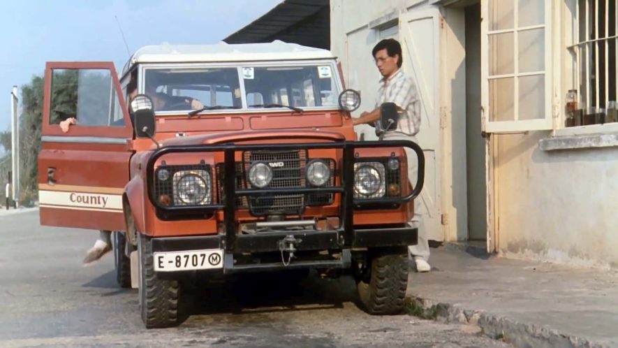 1981 Land-Rover 109'' Series III Station Wagon County