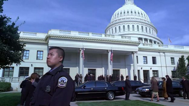 2005 Lincoln Town Car
