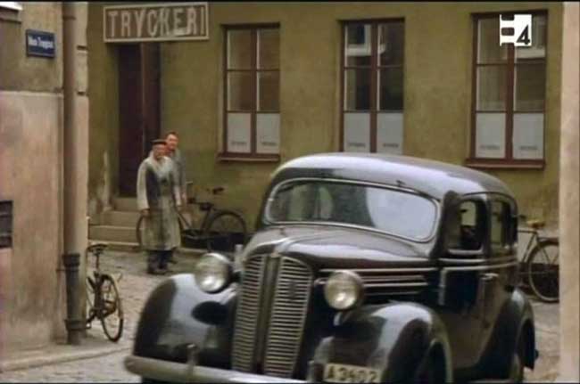 1937 Dodge Senior Touring Sedan [D-5]