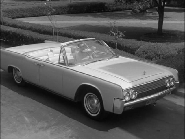 1962 Lincoln Continental Four-Door Convertible [74A]