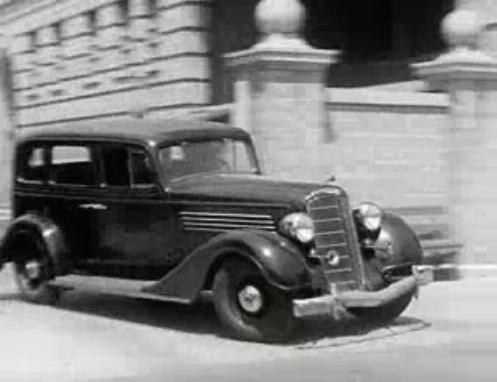 1934 Buick Series 60 Sedan [67]