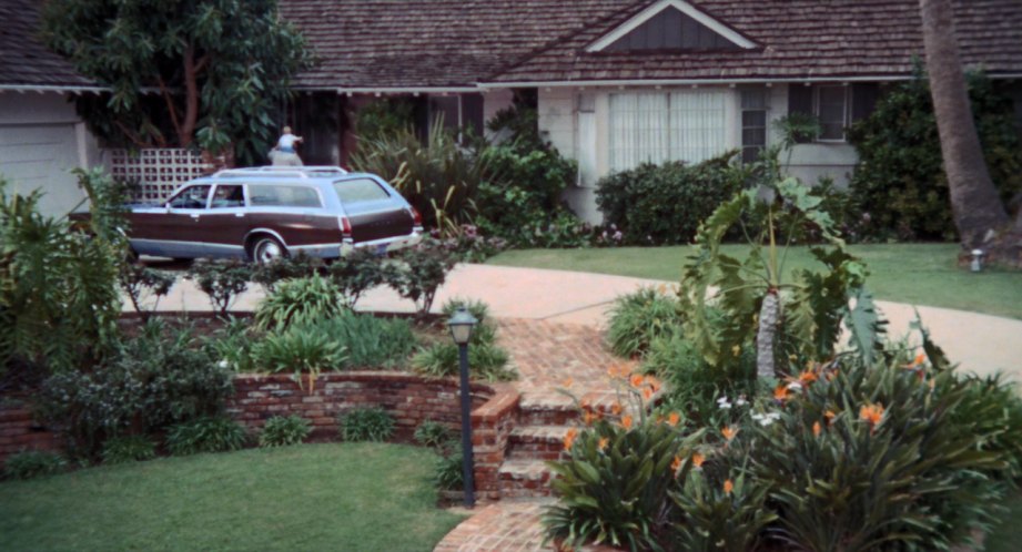 1971 Dodge Coronet Crestwood Station Wagon