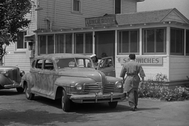 1942 Plymouth Special De Luxe Four Door Sedan [P-14]