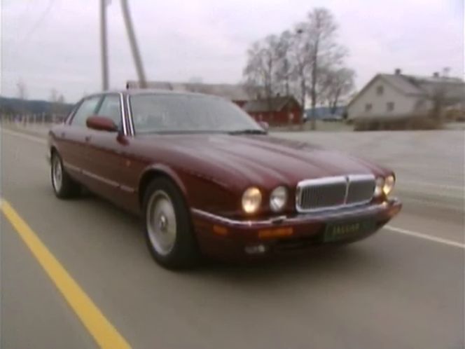 1995 Jaguar XJ6 [X300]