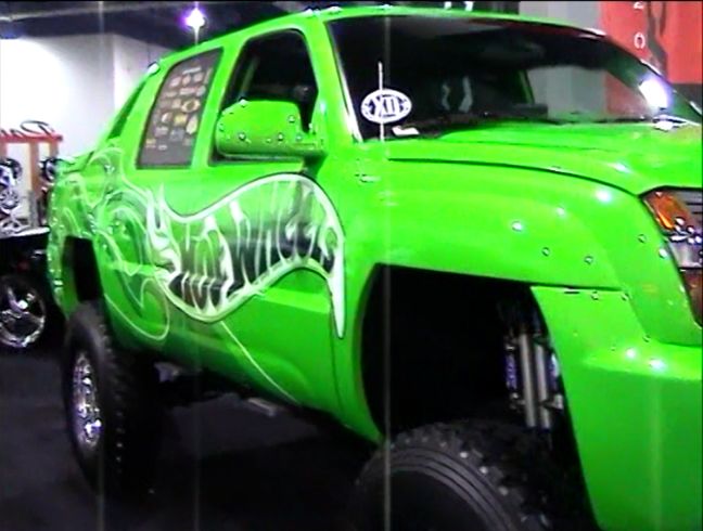 2002 Chevrolet Avalanche [GMT805]