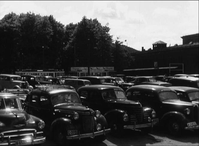 1939 Plymouth Roadking [P-7]