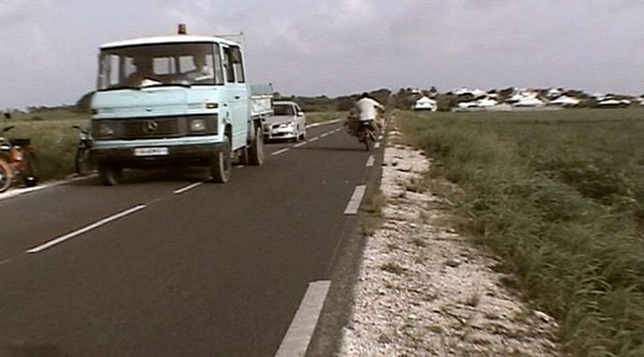 1981 Mercedes-Benz [T2]