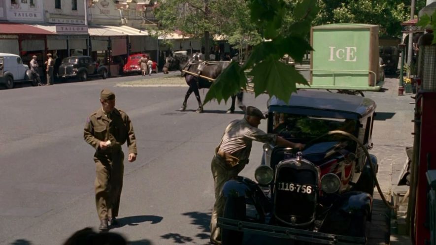 1930 Ford Model A De Luxe