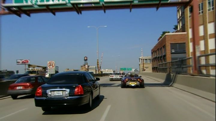2003 Lincoln Town Car