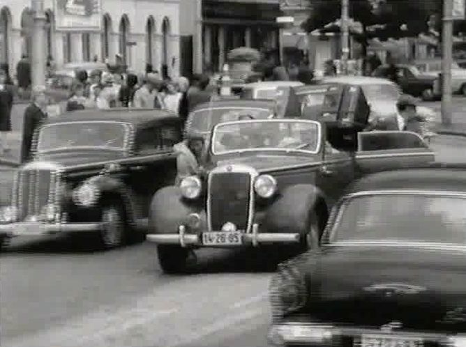 1952 Mercedes-Benz 220 [W187.011]