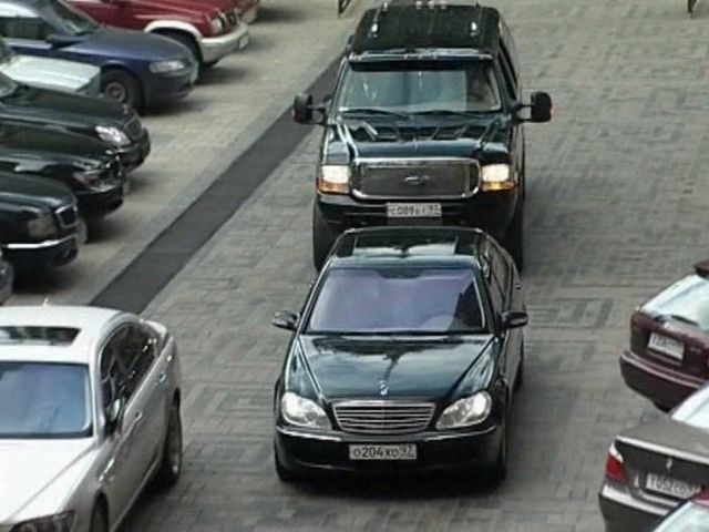 2000 Ford Excursion XLT [UW137]
