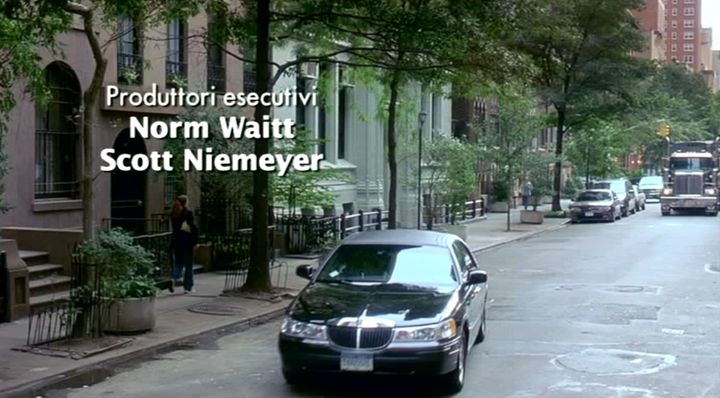 1998 Lincoln Town Car Signature Touring Sedan