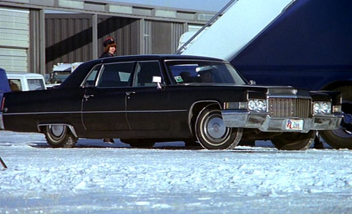 IMCDb.org: 1970 Cadillac Fleetwood 75 in "Madame Claude, 1977" IMCDb.org: 1970 Cadillac Fleetwood 75 in "Madame Claude, 1977"