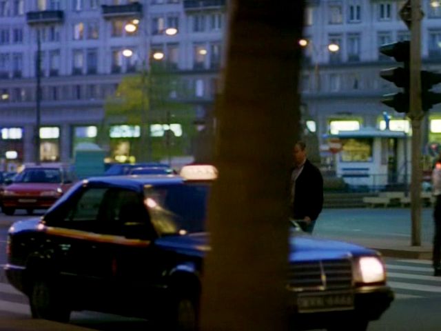 1990 Mercedes-Benz [W124]