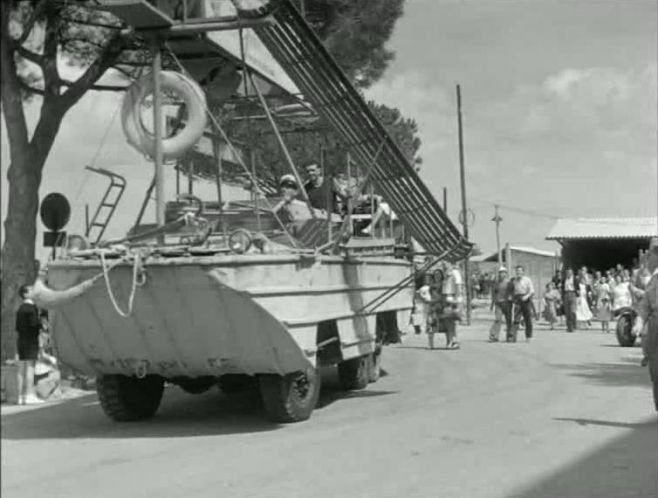 1942 GMC DUKW-353 Amphibious 6X6 2¼ ton