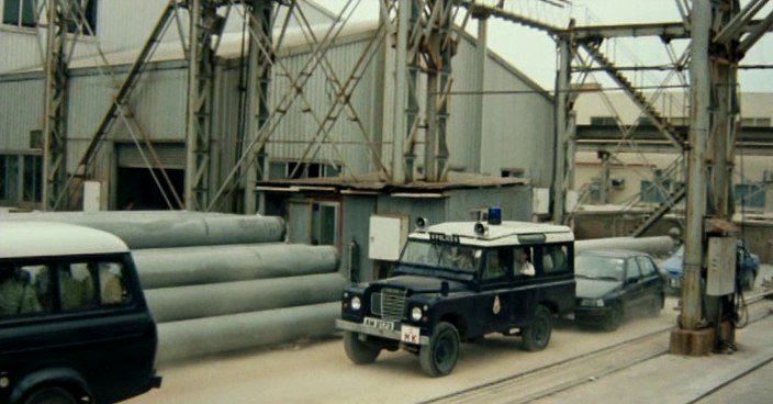 Land-Rover 109'' Series III Station Wagon